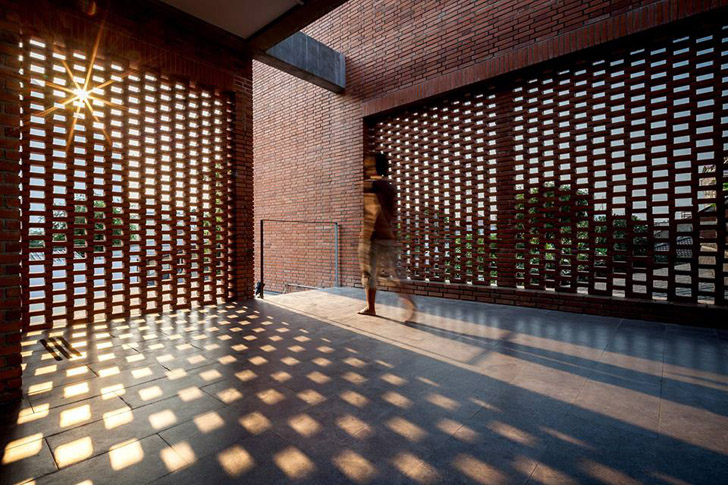  Creative voids in brick walls can create shade and capture breazes in semi-open courtyard spaces. 